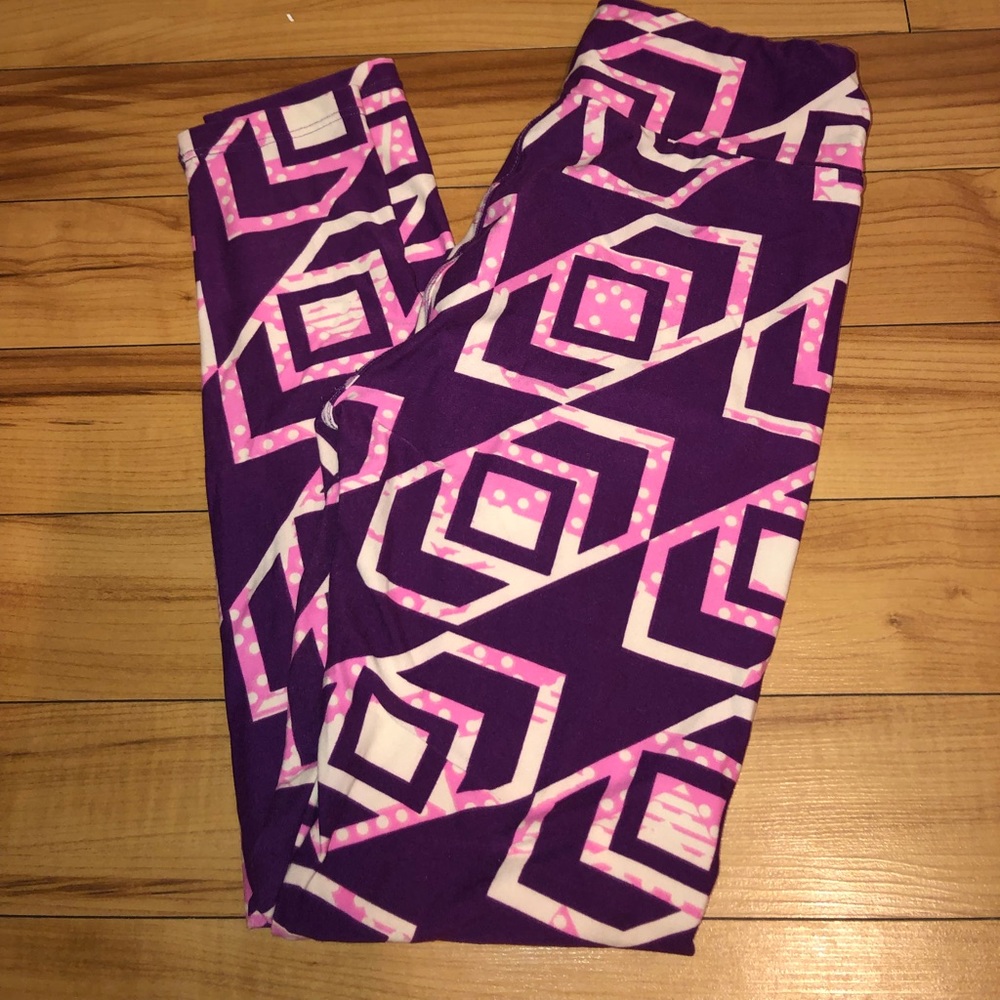 Lula Roe One Size Leggings
